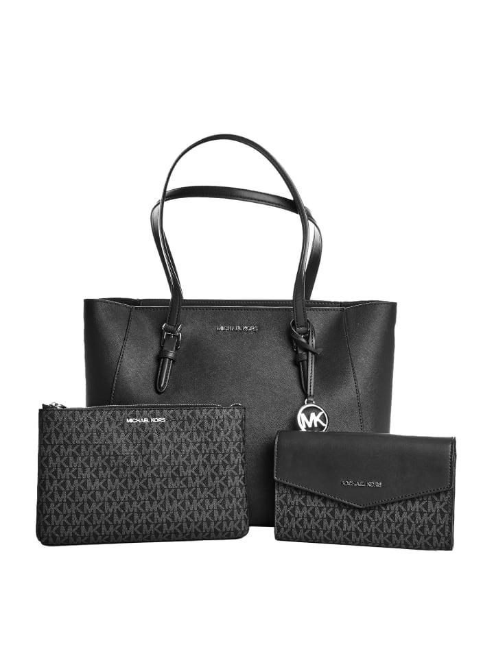 Michael Kors Сумка через плечо черного цвета
Michael Kors Сумка через плечо черного цвета