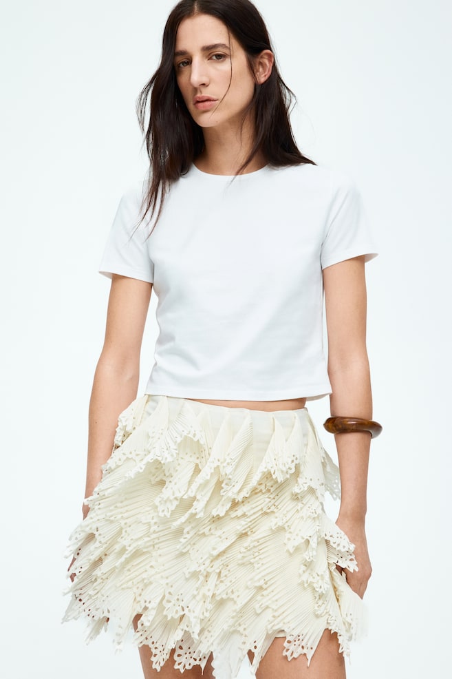 Короткая футболка H&M, белый
Короткая футболка H&M, белый