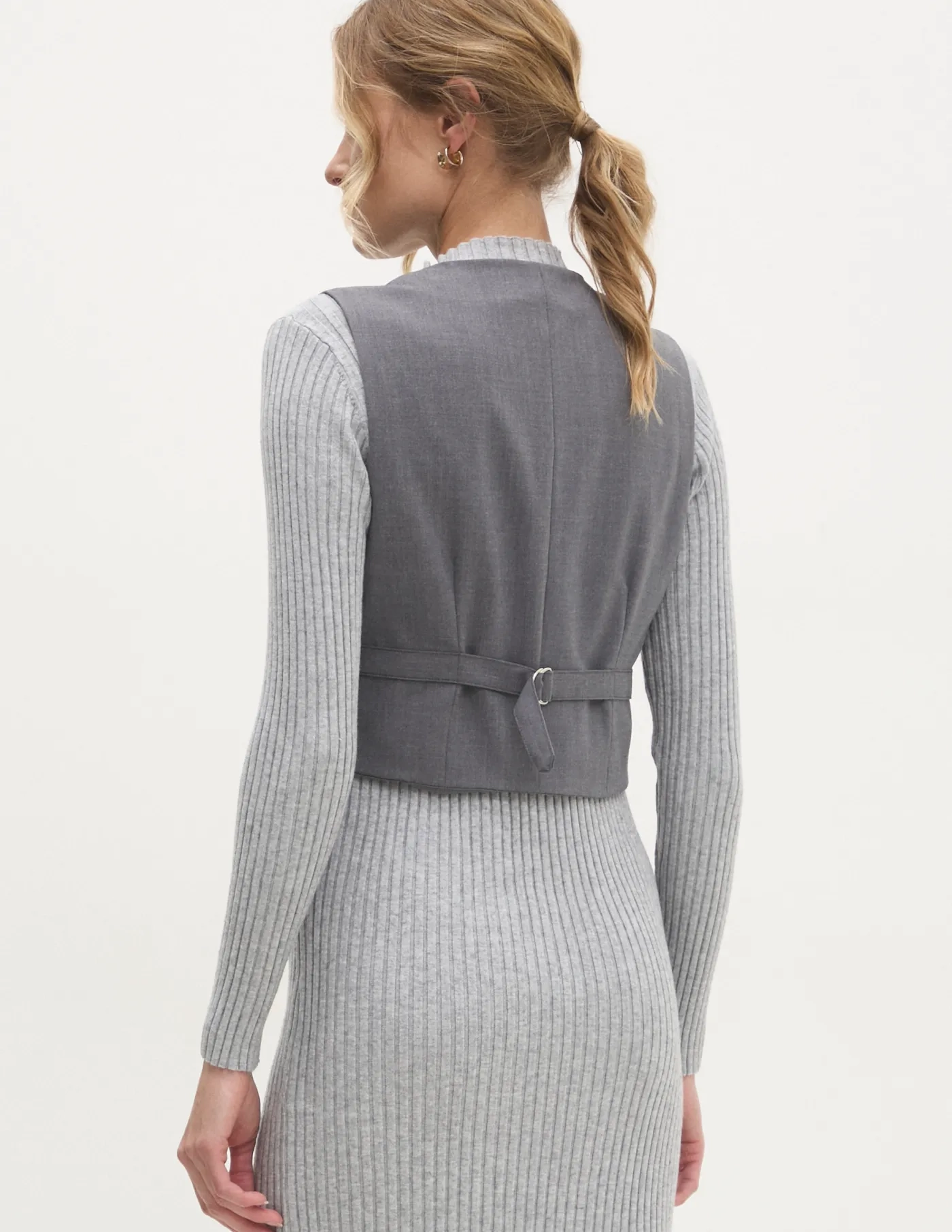 Жилет Answear Lab, серый
Жилет Answear Lab, серый