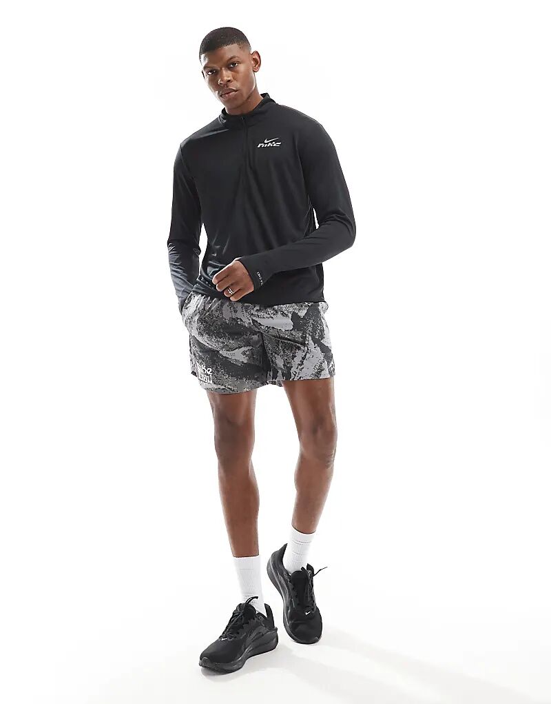 Длинный топ Dri-FIT Pacer черного цвета Nike Running
Длинный топ Dri-FIT Pacer черного цвета Nike Running