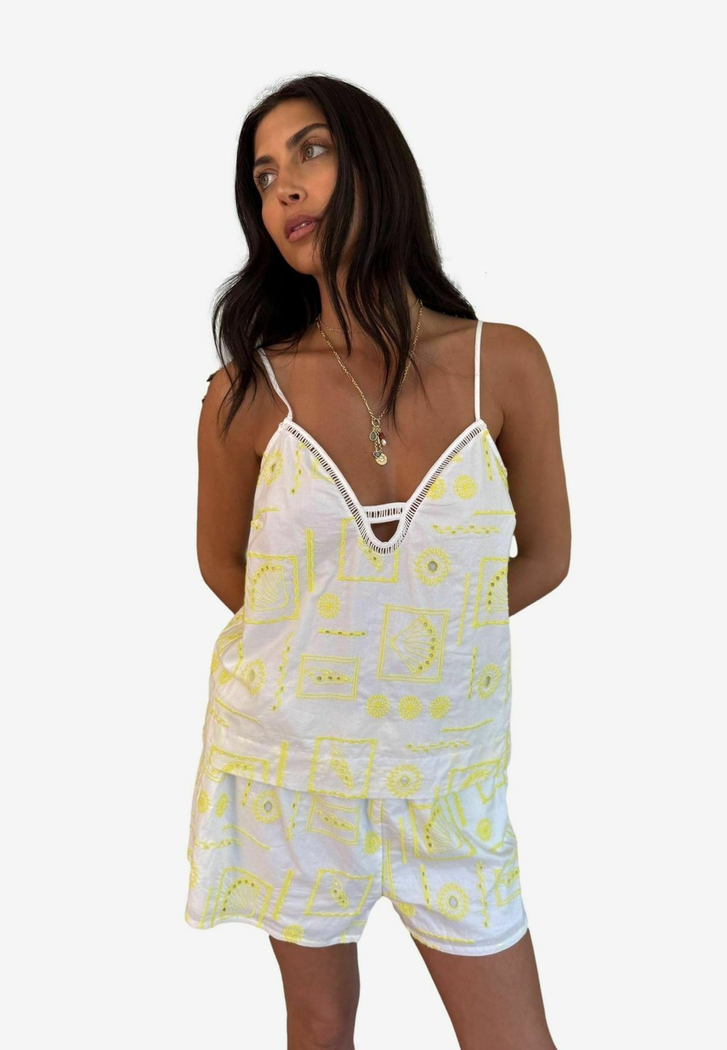 Пижама REGULAR FIT Never Fully Dressed, бежевый
Пижама REGULAR FIT Never Fully Dressed, бежевый