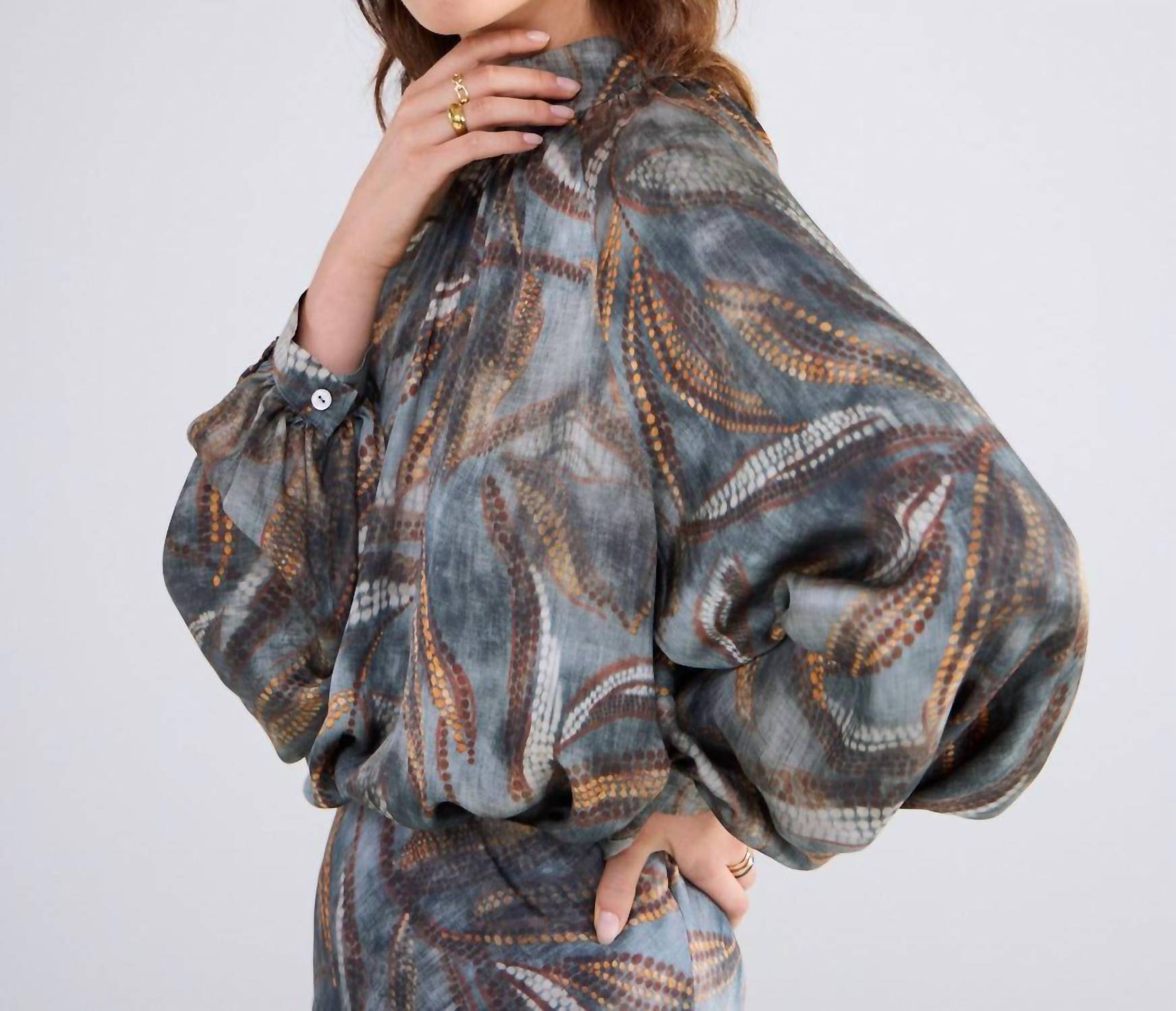 Топ с рукавами реглан серого цвета summum
Топ с рукавами реглан серого цвета summum