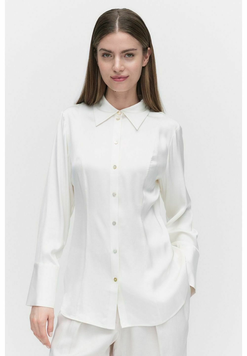 Блузка на пуговицах STOCKH LM Studio, белый
Блузка на пуговицах STOCKH LM Studio, белый