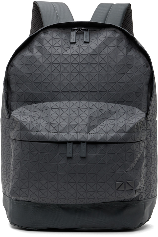 Однотонный рюкзак Daypack Bao Bao Issey Miyake, серый
Однотонный рюкзак Daypack Bao Bao Issey Miyake, серый