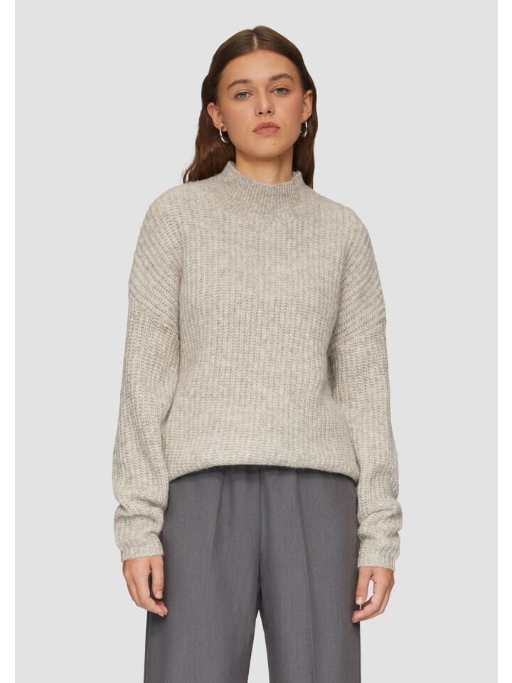 Пуловер QS Strickpullover langarm, бежевый
Пуловер QS Strickpullover langarm, бежевый
