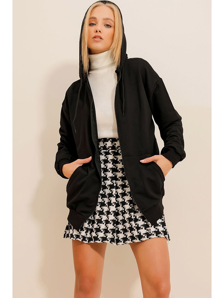 Trend Alacati Черная толстовка
Trend Alacati Черная толстовка