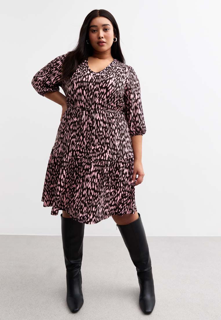 Платье New Look Curves CURVES ANIMAL PRINT MINI, Pink Pattern/Mottled Pink
Платье New Look Curves CURVES ANIMAL PRINT MINI, Pink Pattern/Mottled Pink