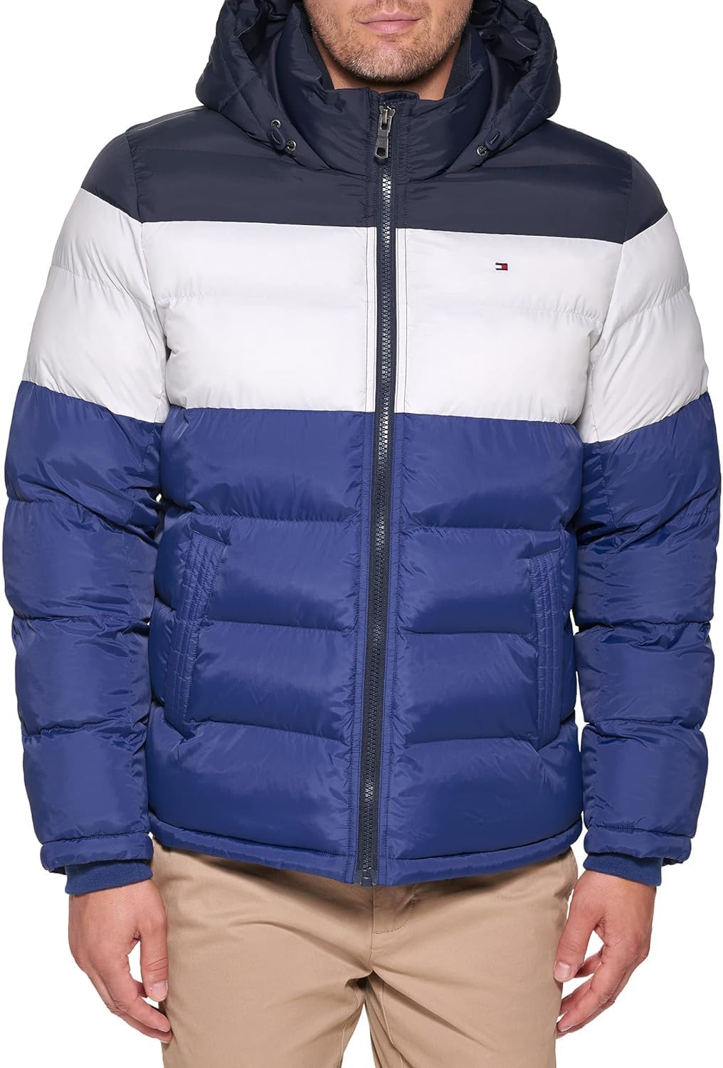 Мужская куртка-пуховик Tommy Hilfiger с капюшоном (стандартная и для больших и высоких), Bluebell Color Block
Мужская куртка-пуховик Tommy Hilfiger с капюшоном (стандартная и для больших и высоких), Bluebell Color Block