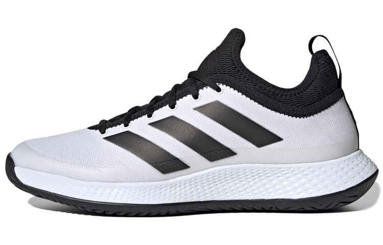 Теннисные туфли ULT мужские низкие белые/черные Adidas
Теннисные туфли ULT мужские низкие белые/черные Adidas