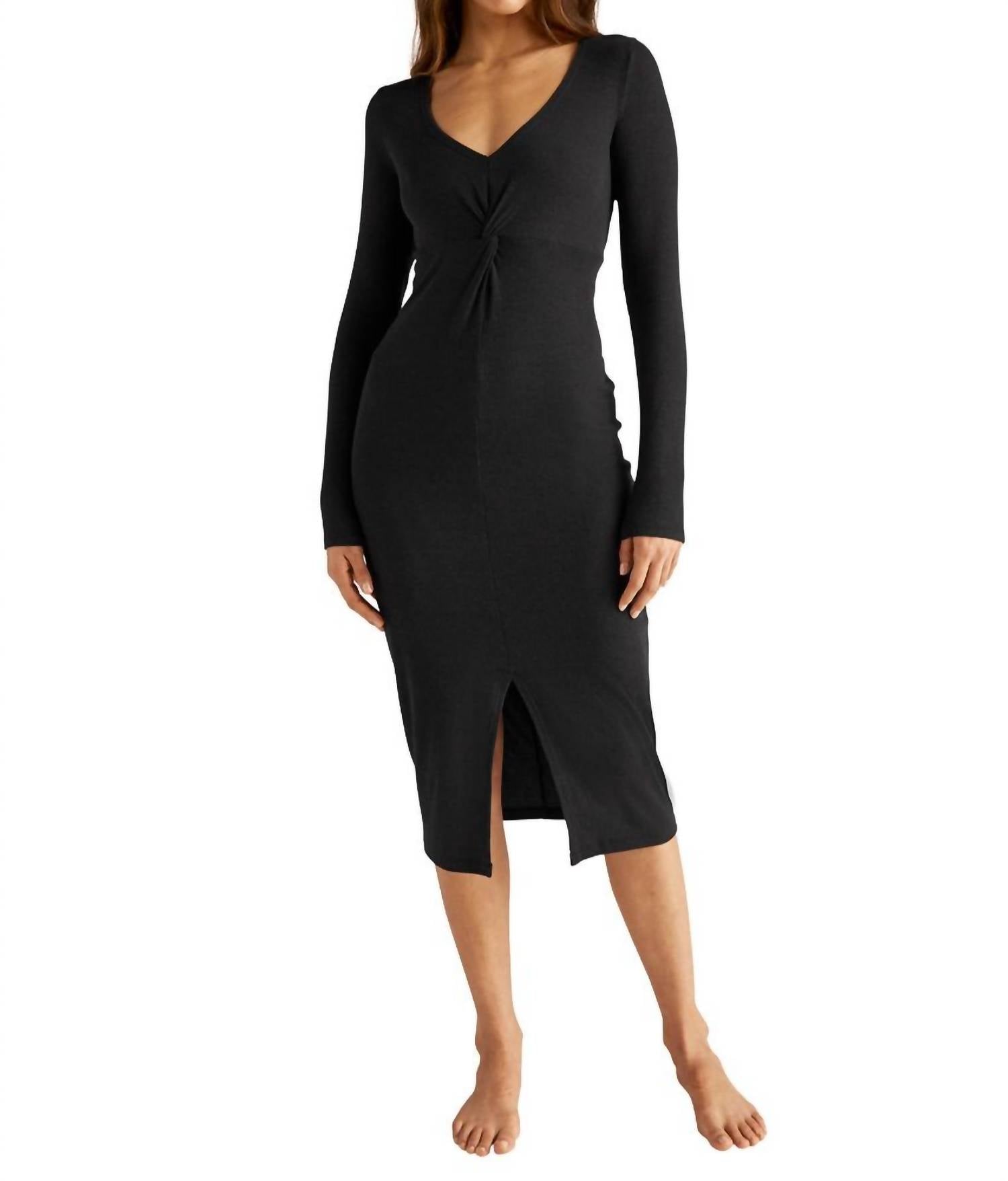 Платье Meet In The Middle черное BEYOND YOGA
Платье Meet In The Middle черное BEYOND YOGA