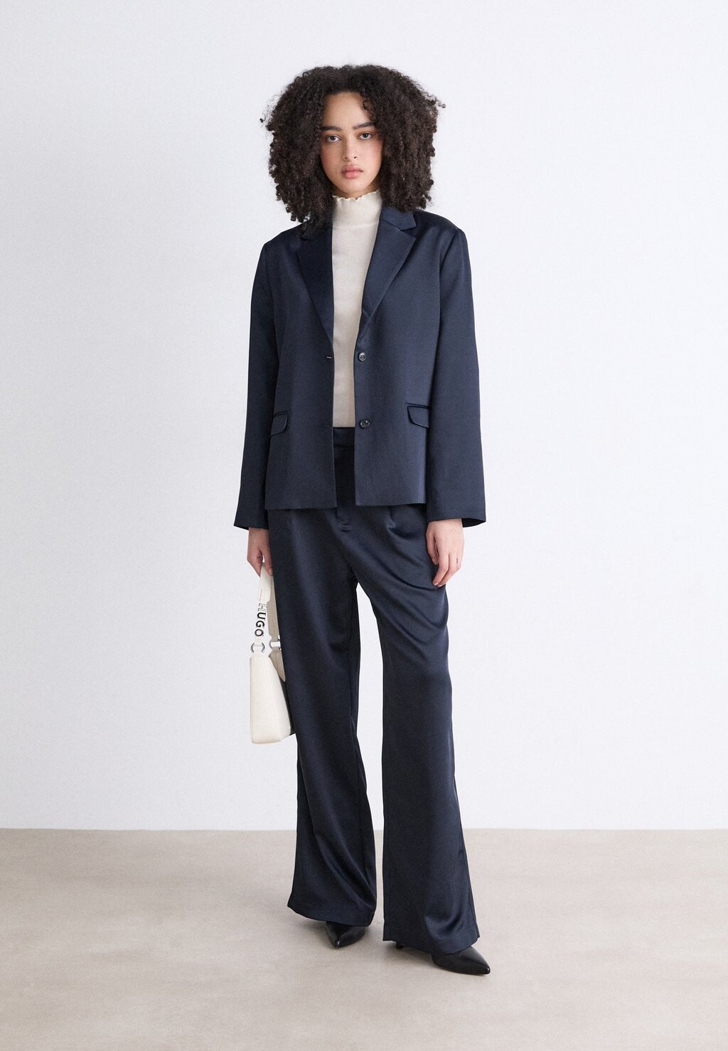 Блейзер HELGA JACKET Mads Nørgaard, темно-синий
Блейзер HELGA JACKET Mads Nørgaard, темно-синий