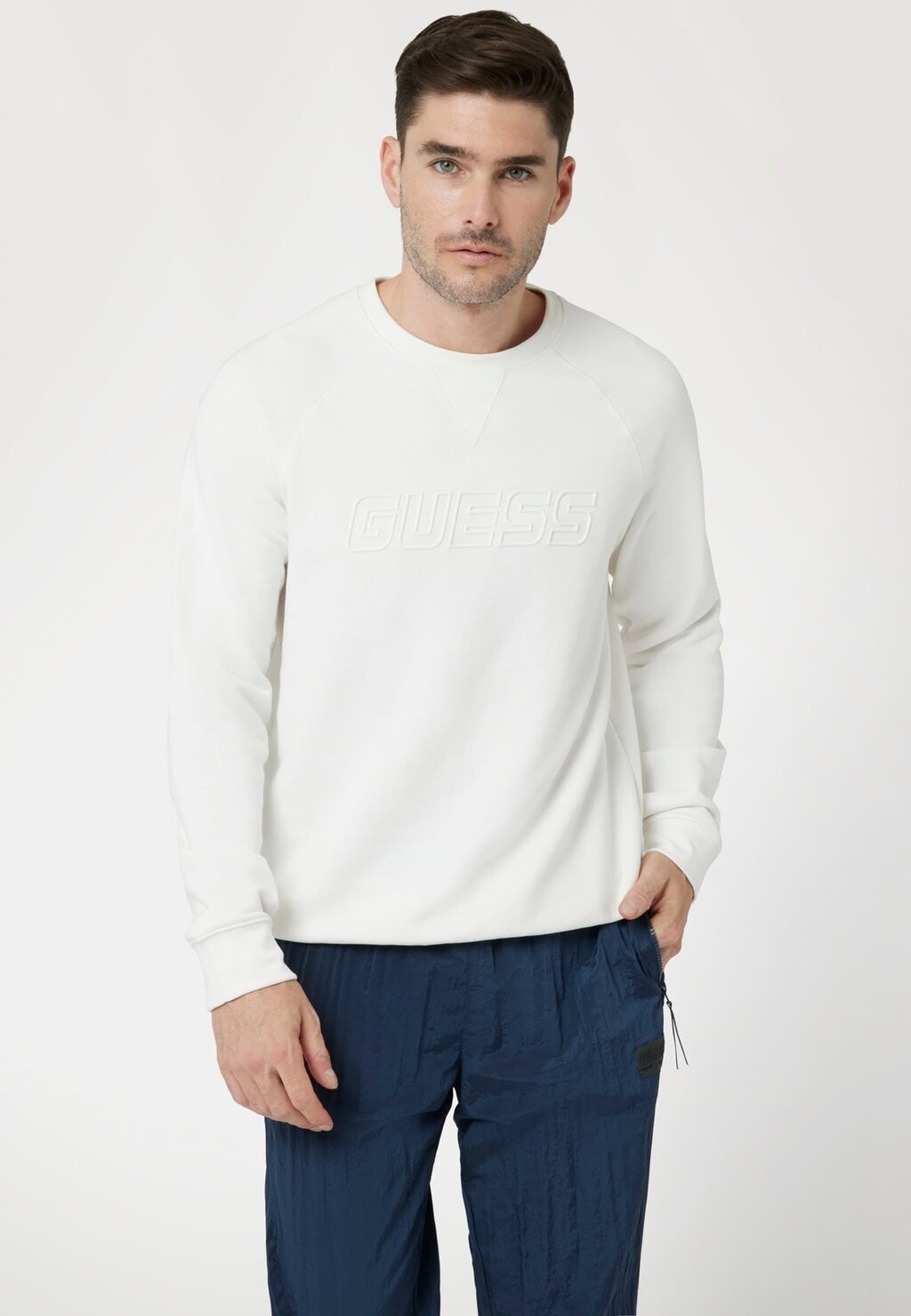 Толстовка Guess, молочный
Толстовка Guess, молочный