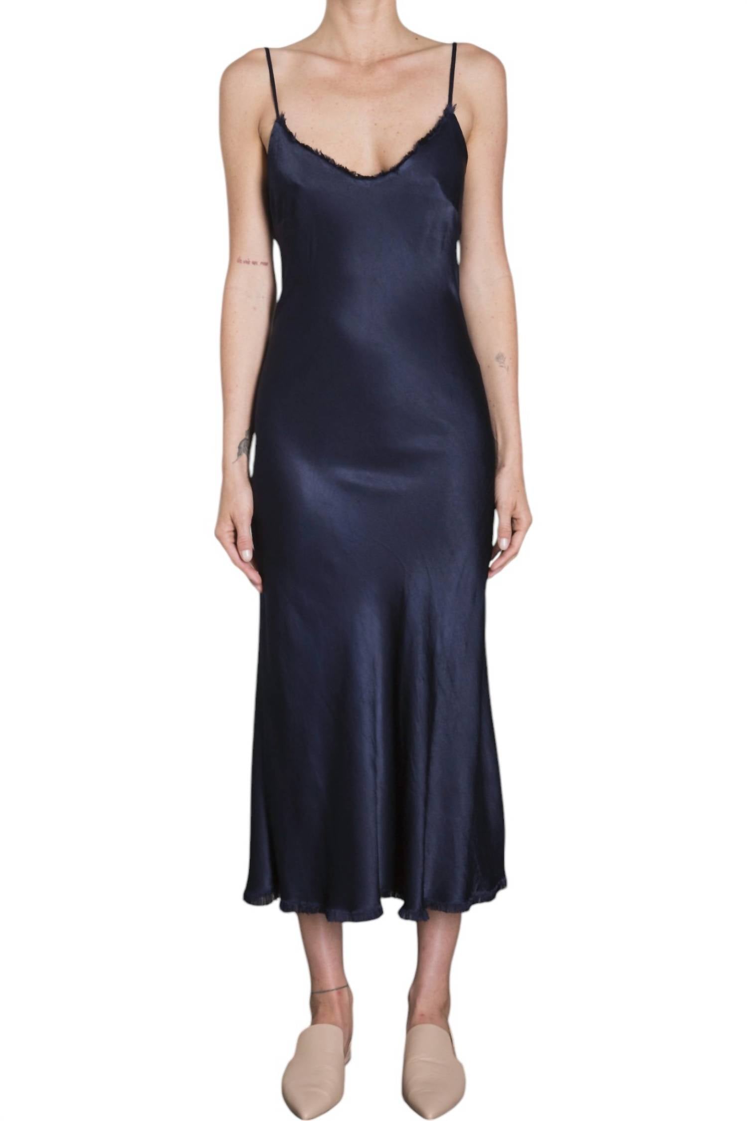 Анри Платье Ночью Pharaoh, цвет night
Анри Платье Ночью Pharaoh, цвет night