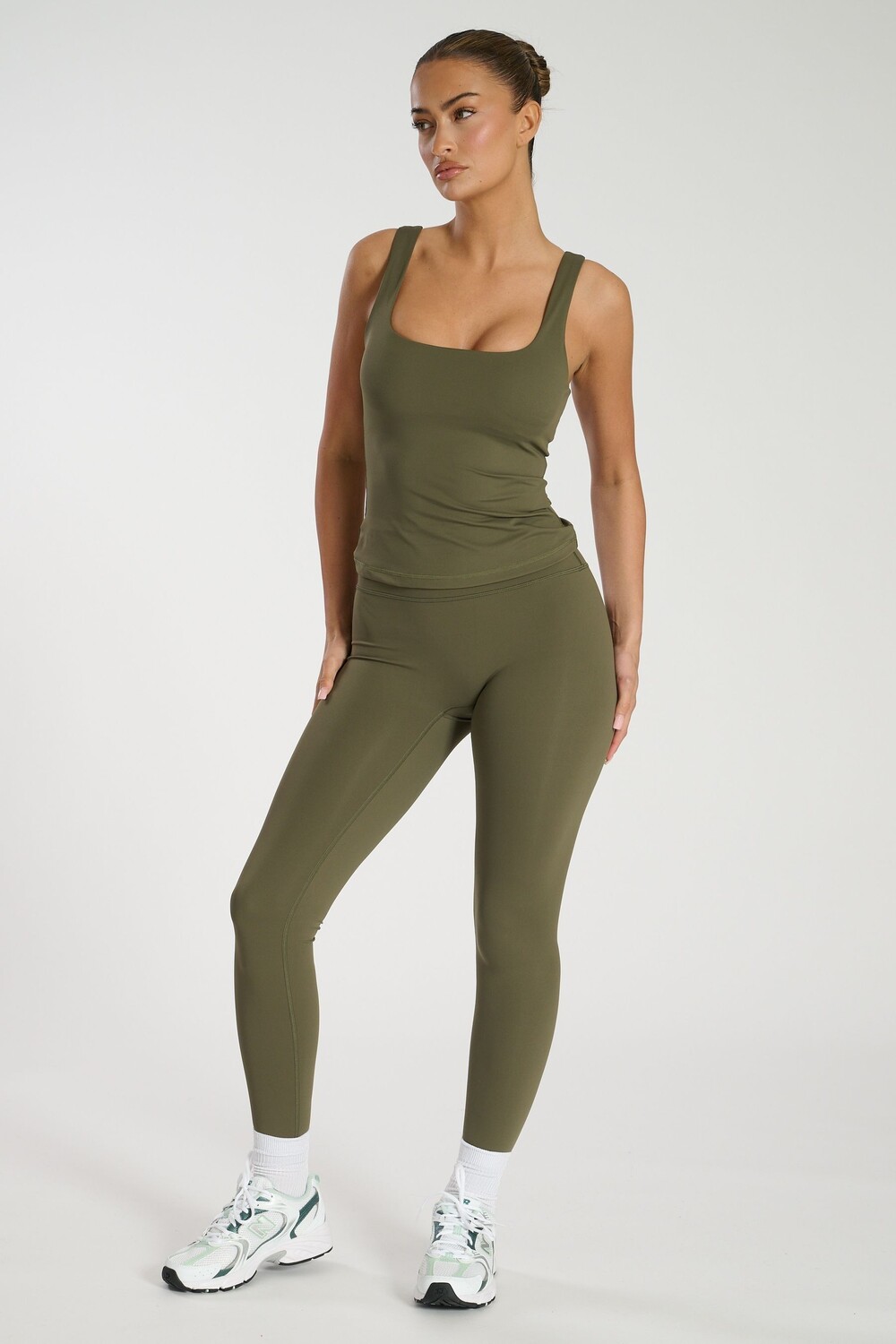 Леггинсы с высокой талией South Beach, зеленый
Леггинсы с высокой талией South Beach, зеленый