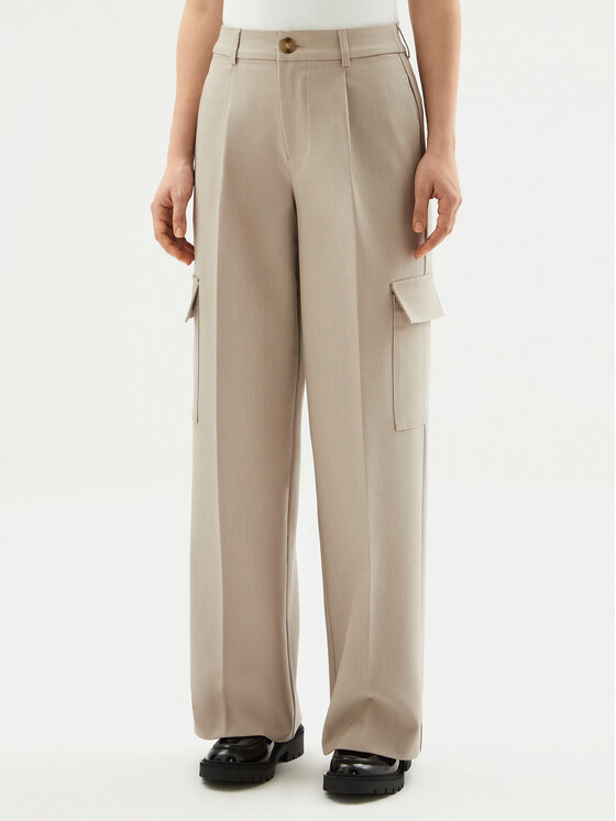 Брюки палаццо свободного кроя J20J224848 Calvin Klein Jeans, серый
Брюки палаццо свободного кроя J20J224848 Calvin Klein Jeans, серый