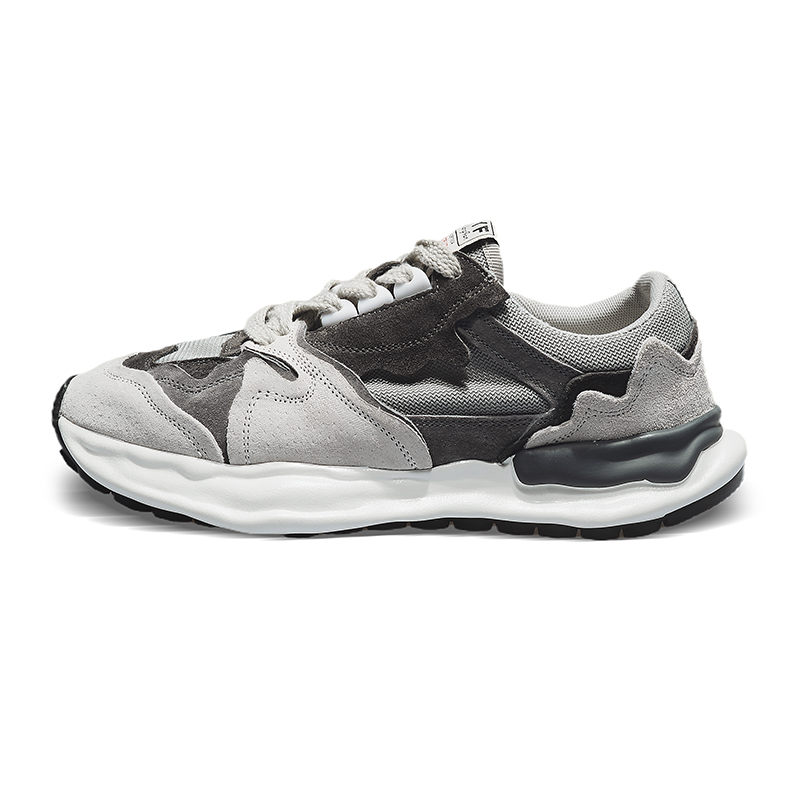 SUPEREDGE Серые мужские противоскользящие дышащие устойчивые к истиранию низкие массивные кроссовки, цвет Gray
SUPEREDGE Серые мужские противоскользящие дышащие устойчивые к истиранию низкие массивные кроссовки, цвет Gray