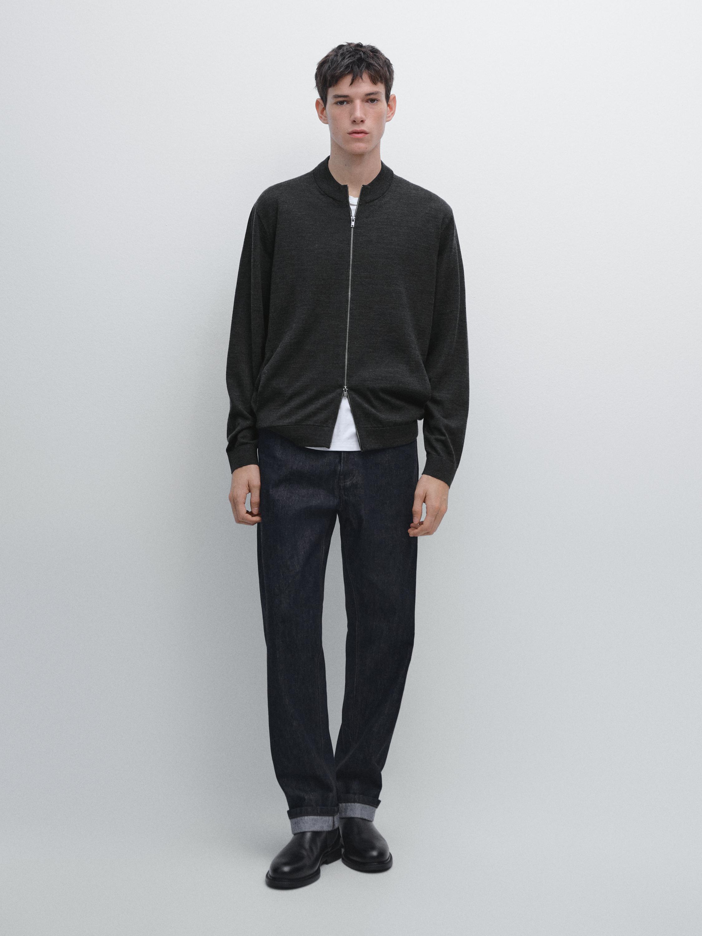 Вязаный кардиган на молнии из 100% мериносовой шерсти Massimo Dutti, Charcoal
Вязаный кардиган на молнии из 100% мериносовой шерсти Massimo Dutti, Charcoal