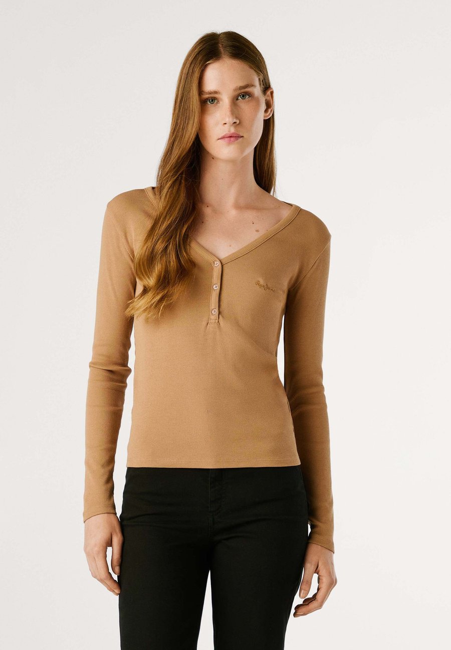 Топ Pepe Jeans BRETT, Caramel Beige/Beige
Топ Pepe Jeans BRETT, Caramel Beige/Beige