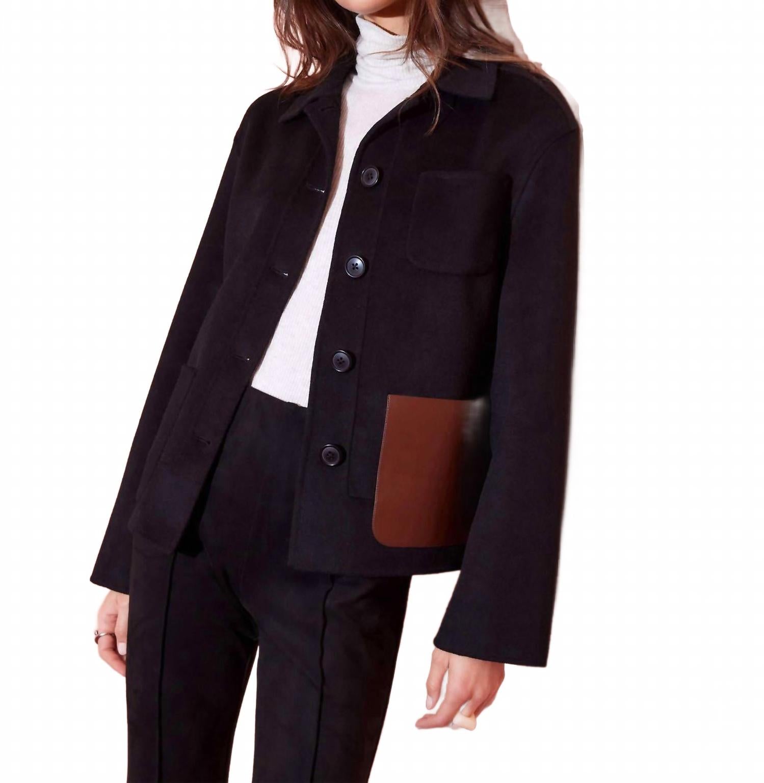 Лудлоу Кнопочная Куртка в черном цвете Fifteen Twenty
Лудлоу Кнопочная Куртка в черном цвете Fifteen Twenty