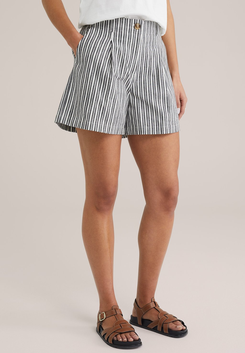 Шорты WE Fashion, черный
Шорты WE Fashion, черный