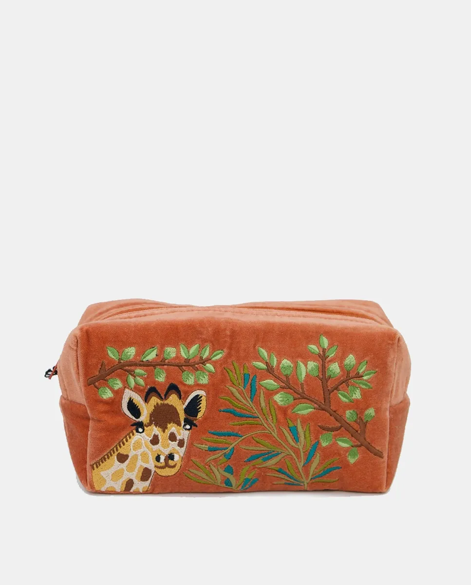 Кошелек из бархата с вышивкой Storiatipic, песочный
Кошелек из бархата с вышивкой Storiatipic, песочный