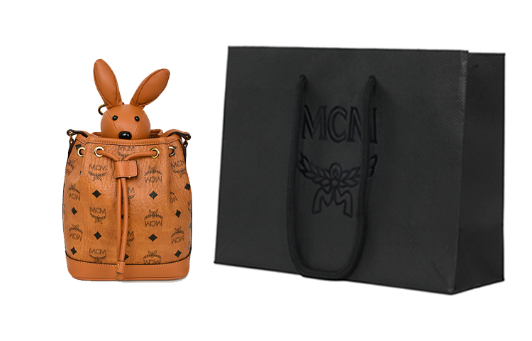 MCM Панама из парусины визетос на пояс или через плечо женское коричневое и коньячное
MCM Панама из парусины визетос на пояс или через плечо женское коричневое и коньячное