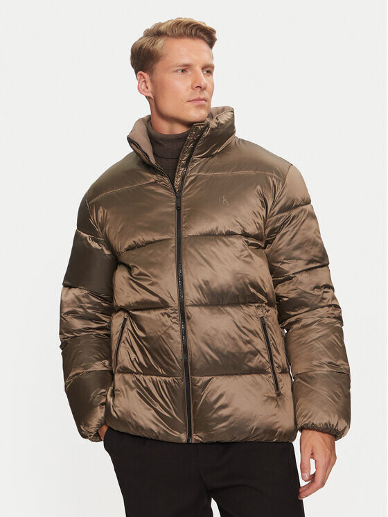 Пуховик стандартного кроя Calvin Klein Jeans, коричневый
Пуховик стандартного кроя Calvin Klein Jeans, коричневый