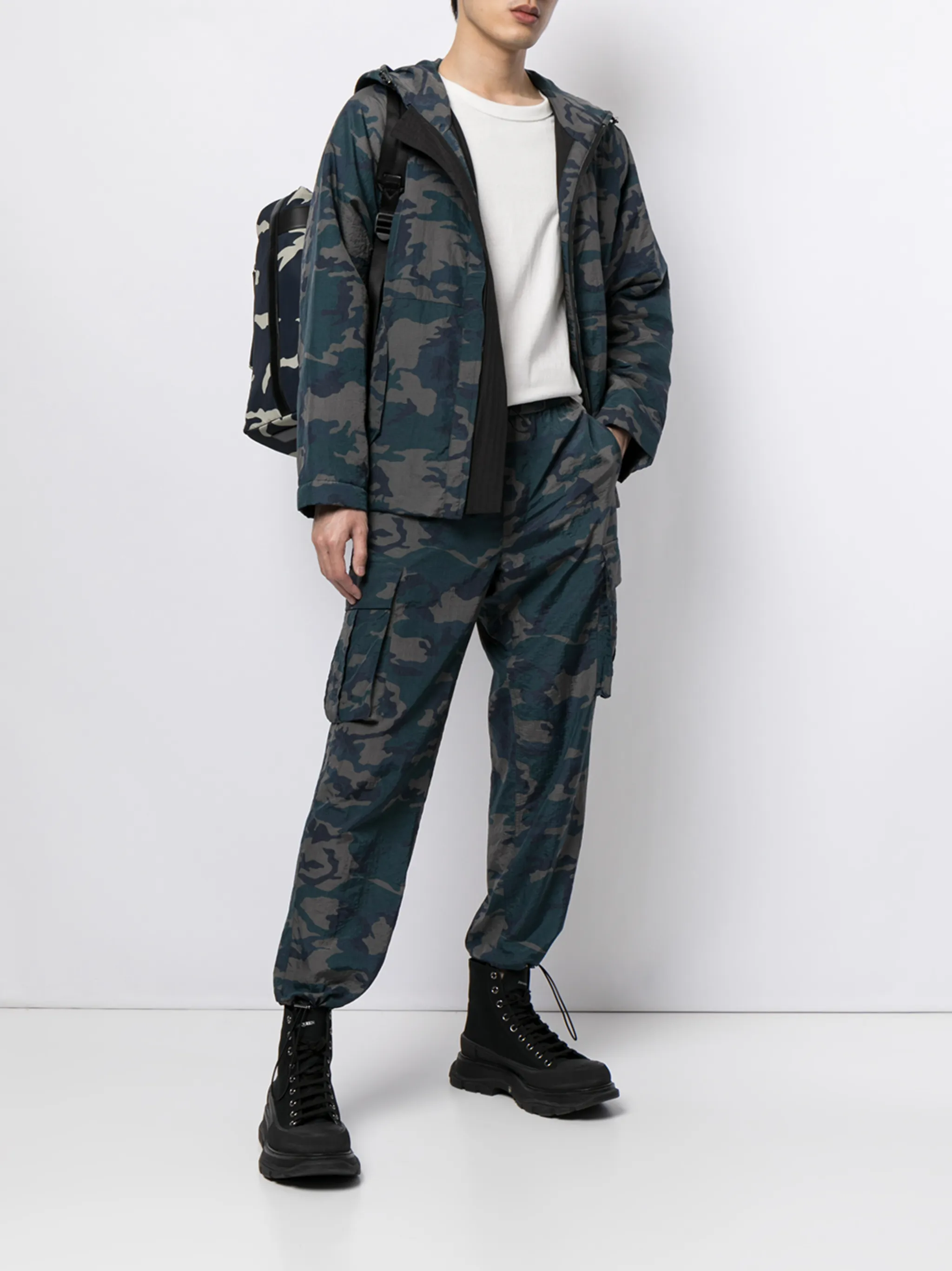 Куртка с капюшоном и камуфляжным принтом Ports V, синий
Куртка с капюшоном и камуфляжным принтом Ports V, синий