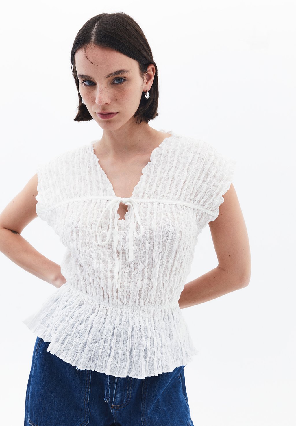 Блуза V-AUSSCHNITT OXXO, белый 
Блуза V-AUSSCHNITT OXXO, белый