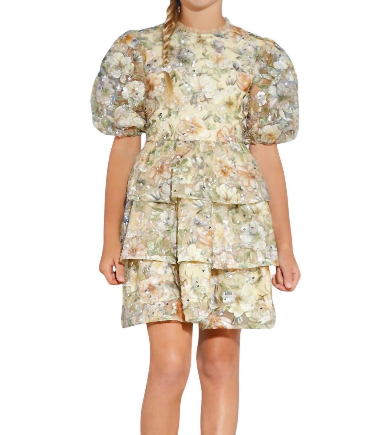 Вышитое платье «Кларисса» бежевого цвета MARLO
Вышитое платье «Кларисса» бежевого цвета MARLO