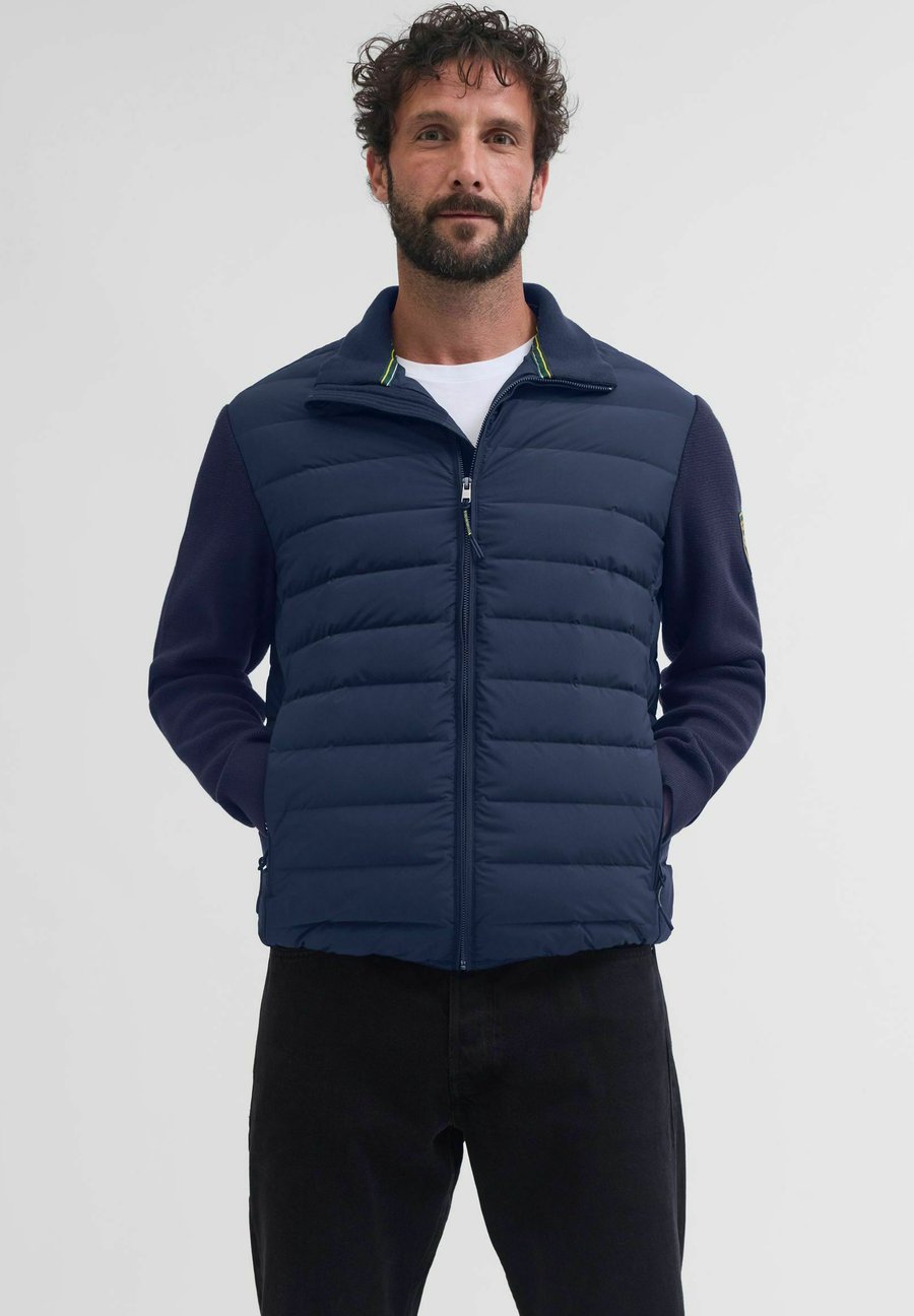 Куртка Portland Outerwear Co. Down jacket, Sky Captain/Dark Blue
Куртка Portland Outerwear Co. Down jacket, Sky Captain/Dark Blue