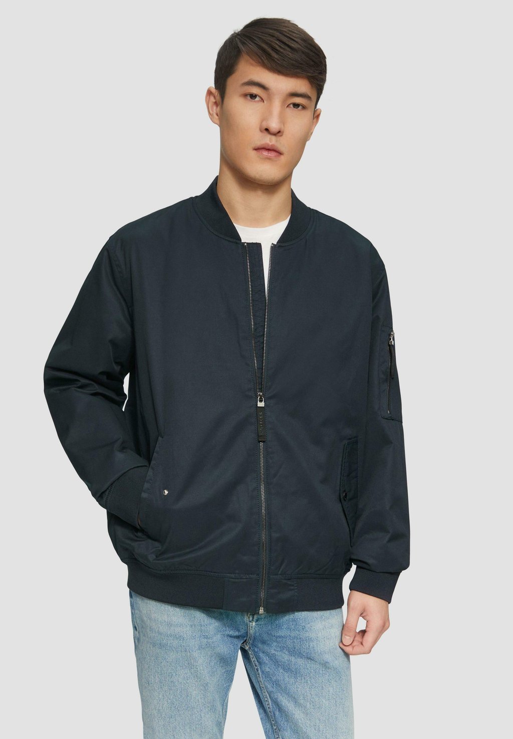 Куртка-бомбер s.Oliver, темно-зеленый 
Куртка-бомбер s.Oliver, темно-зеленый