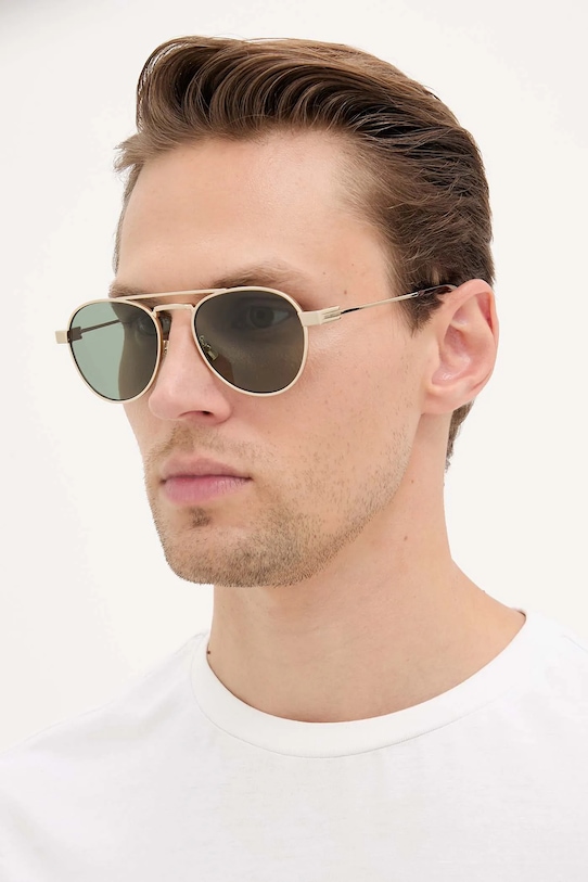 Солнцезащитные очки Saint Laurent, золотой
Солнцезащитные очки Saint Laurent, золотой