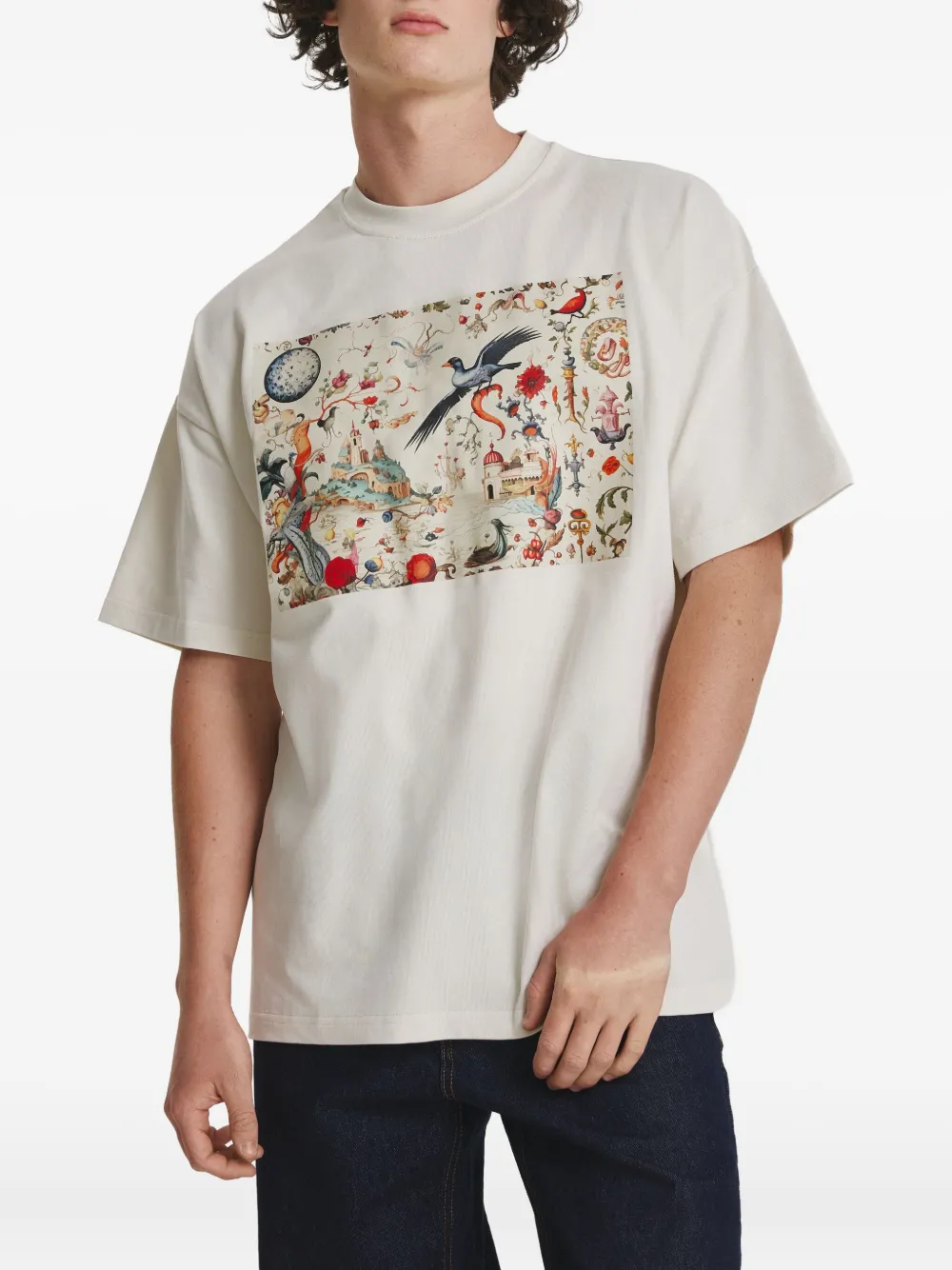 Футболка Basm Irina Voinea, белый
Футболка Basm Irina Voinea, белый