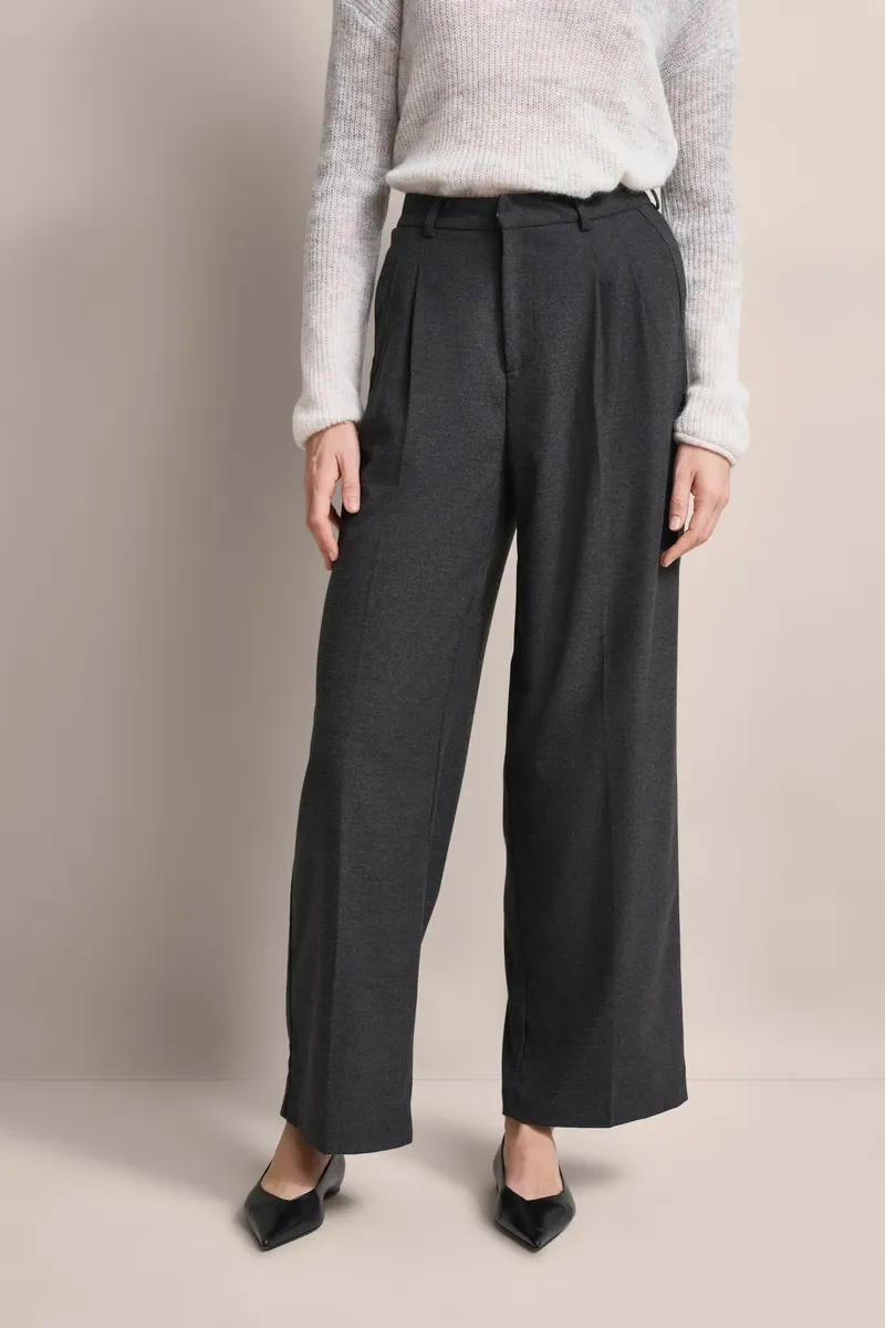 Брюки bugatti с 5 карманами и боковыми карманами, серый 
Брюки bugatti с 5 карманами и боковыми карманами, серый