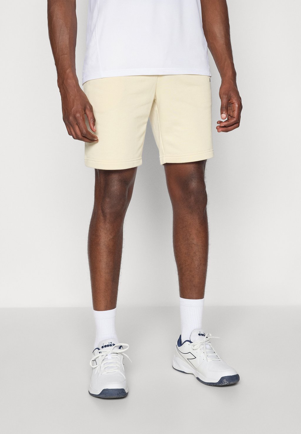 Спортивные шорты ESSENTIAL SWEATSHORTS Björn Borg, кремовый
Спортивные шорты ESSENTIAL SWEATSHORTS Björn Borg, кремовый