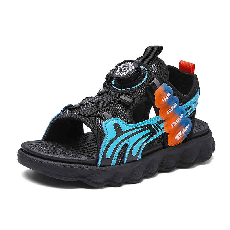 Детские сандалии с противоскользящей подошвой и защитой от ударов KUPE, черный/оранжевый
Детские сандалии с противоскользящей подошвой и защитой от ударов KUPE, черный/оранжевый