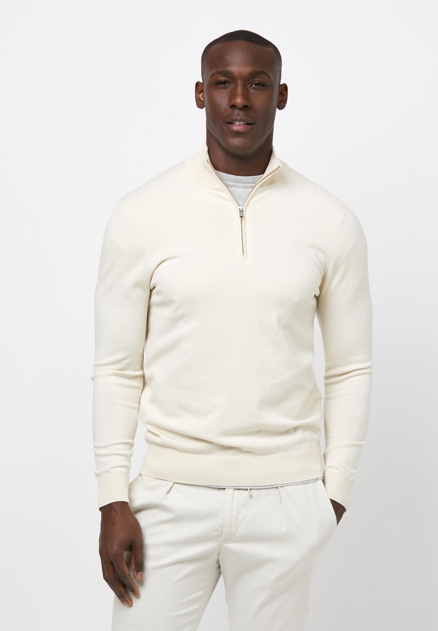 Толстовка PROFUOMO THE LUXURY BASIC HALF ZIP, Off White/White, Белый, Толстовка PROFUOMO THE LUXURY BASIC HALF ZIP, Off White/White
Толстовка PROFUOMO THE LUXURY BASIC HALF ZIP, Off White/White, Белый, Толстовка PROFUOMO THE LUXURY BASIC HALF ZIP, Off White/White