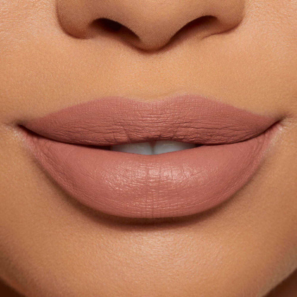 Набор для губ Kylie Cosmetics Velvet Lip Kit, nude pinky beige/Bare
Набор для губ Kylie Cosmetics Velvet Lip Kit, nude pinky beige/Bare