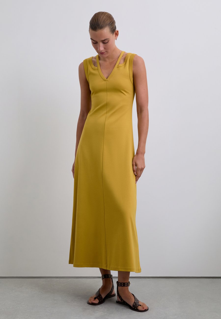 Платье Scalpers Jersey dress, Mustard/Mustard Yellow
Платье Scalpers Jersey dress, Mustard/Mustard Yellow