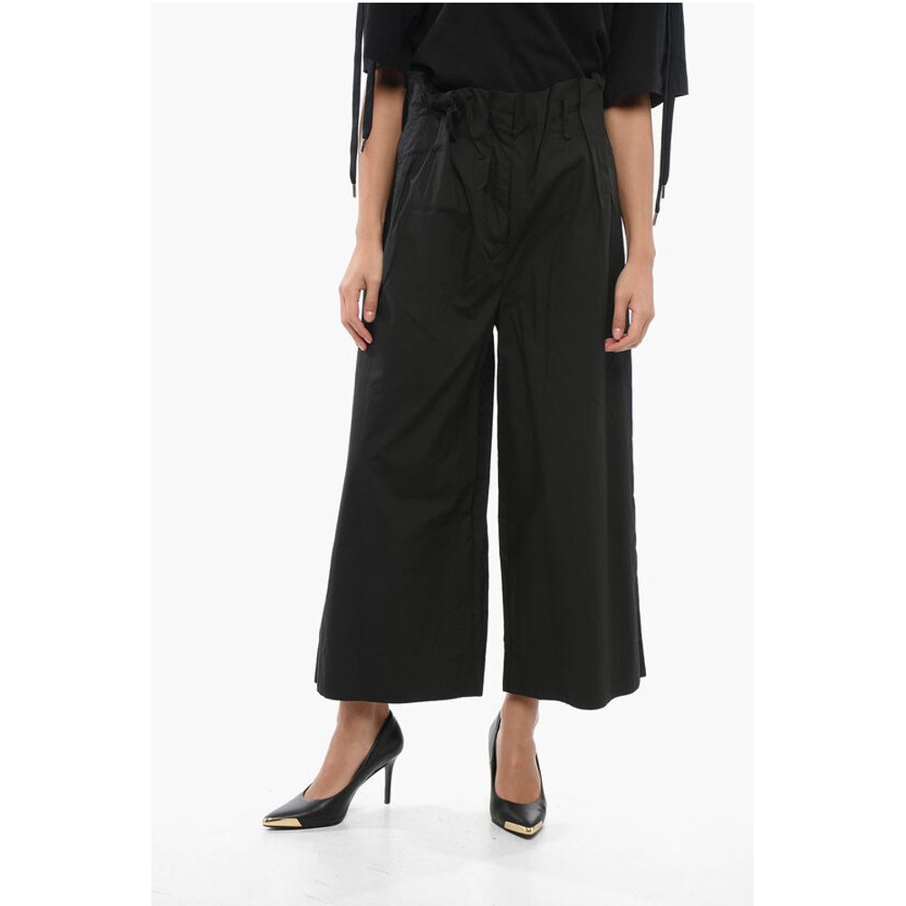 Расклешенные брюки POSEIDONE с высокой талией и двойными складками Pinko, Black
Расклешенные брюки POSEIDONE с высокой талией и двойными складками Pinko, Black