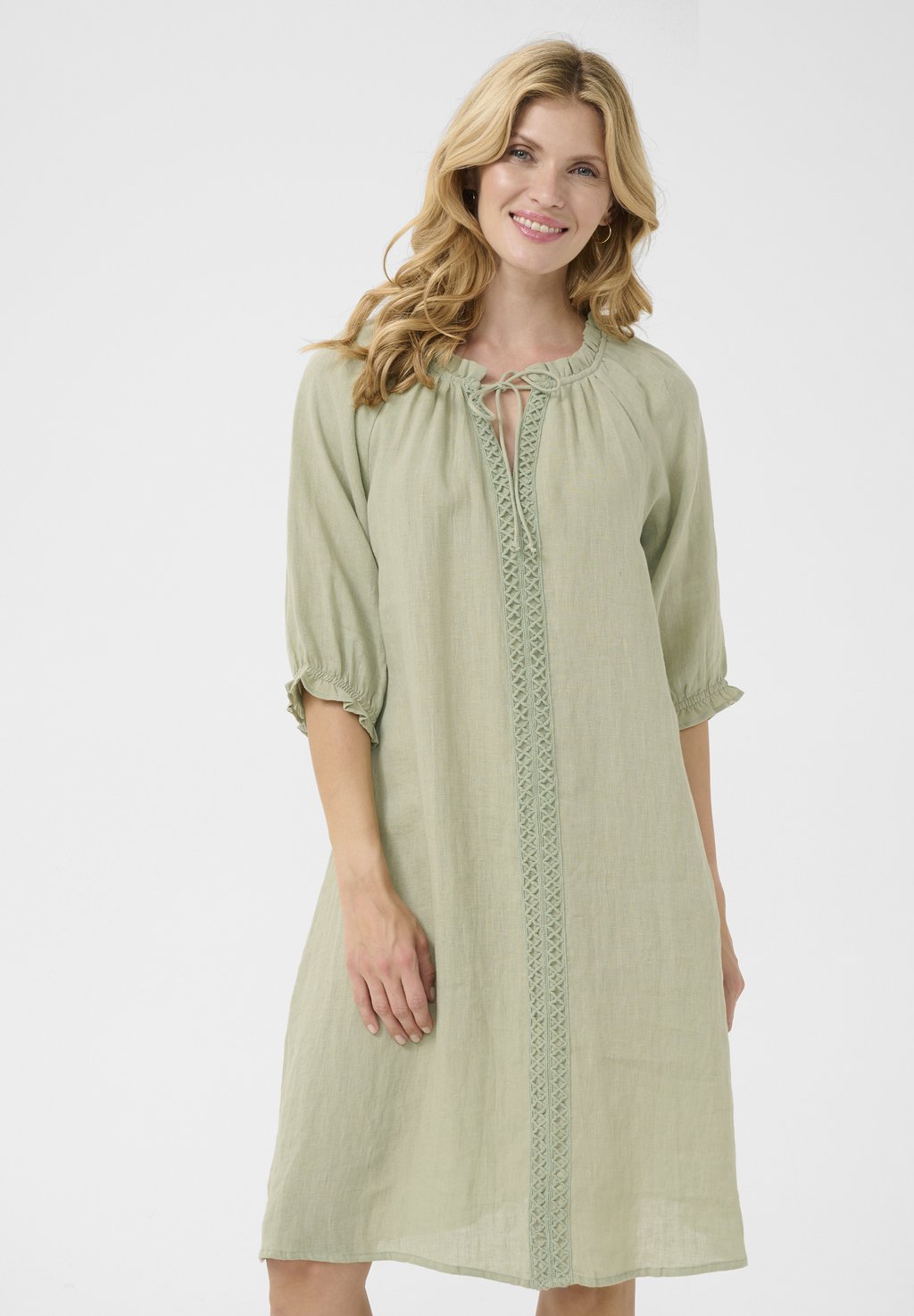 Повседневное платье CRBELLIS Cream, песочный
Повседневное платье CRBELLIS Cream, песочный