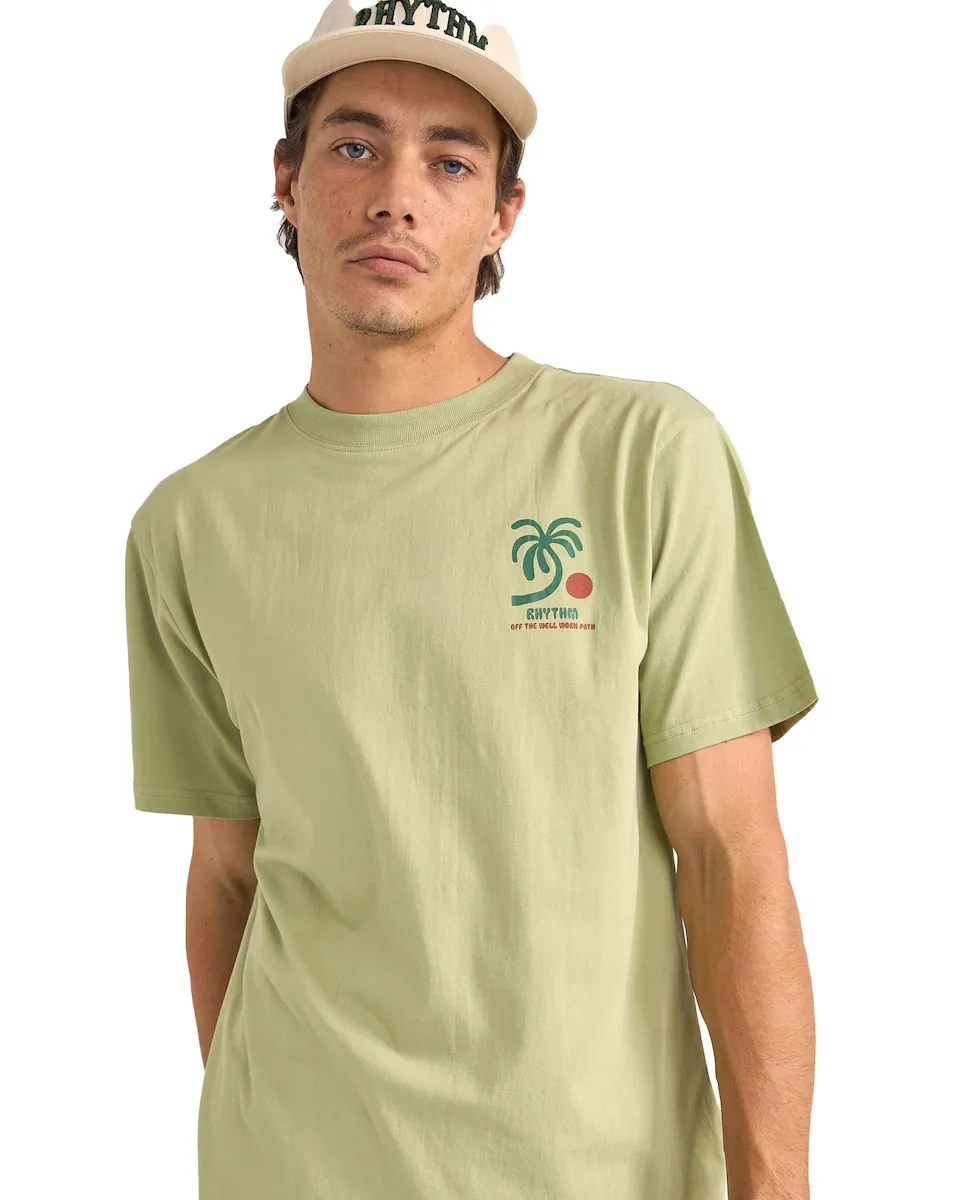Мужская футболка Trees с коротким рукавом и принтом на спине Rhythm, зеленый
Мужская футболка Trees с коротким рукавом и принтом на спине Rhythm, зеленый