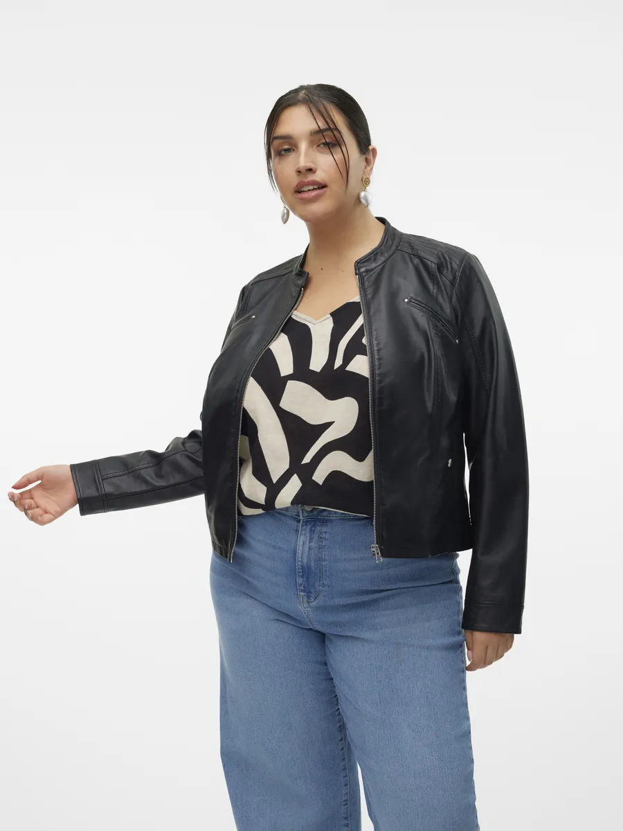 Куртка из искусственной кожи Vero Moda Curve "VMCFAVODONA COATED JACKET NOOS CUR", черный
Куртка из искусственной кожи Vero Moda Curve "VMCFAVODONA COATED JACKET NOOS CUR", черный