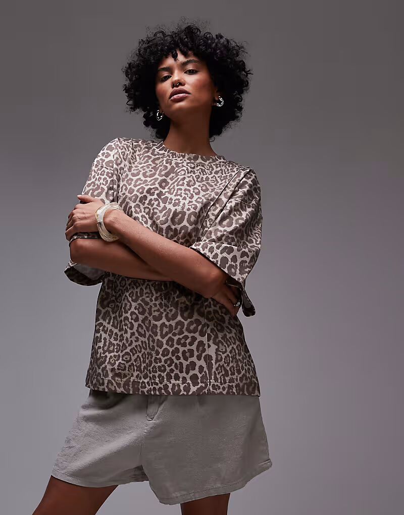 Футболка свободного кроя из джерси & Other Stories с вставками в леопардовом стиле
Футболка свободного кроя из джерси & Other Stories с вставками в леопардовом стиле