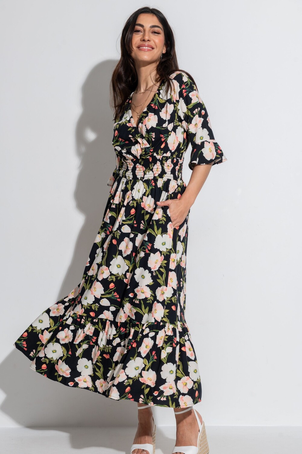 Платье миди из вискозы Carmen Fuller с бюстом lenzing ecovero и эластичным вырезом Pour Moi, черный
Платье миди из вискозы Carmen Fuller с бюстом lenzing ecovero и эластичным вырезом Pour Moi, черный