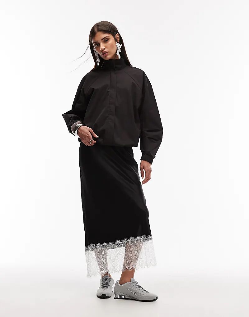 Юбка из атласа ASOS DESIGN черного цвета с контрастным кружевом по подолу
Юбка из атласа ASOS DESIGN черного цвета с контрастным кружевом по подолу