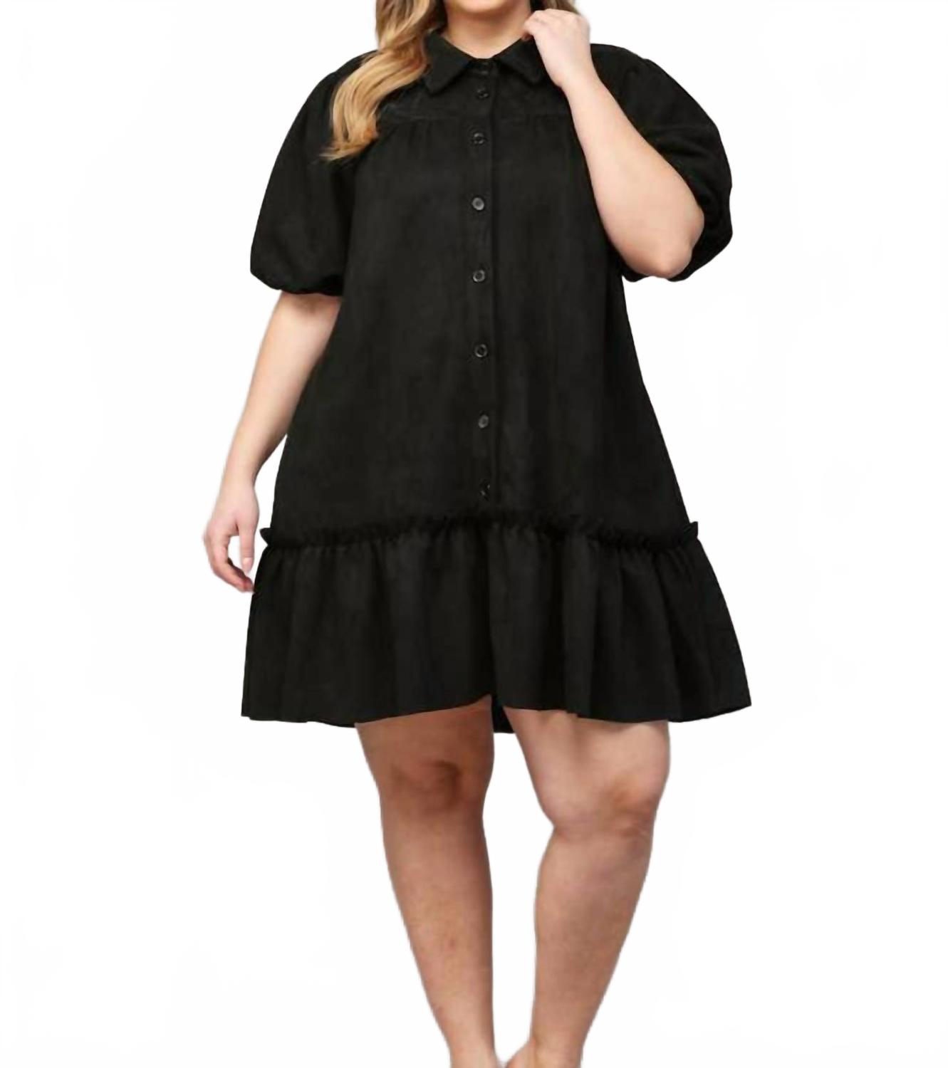 Дарби платье из искусственной замши с застежкой на пуговицы короткими рукавами-фонариками в черном цвете FATE
Дарби платье из искусственной замши с застежкой на пуговицы короткими рукавами-фонариками в черном цвете FATE