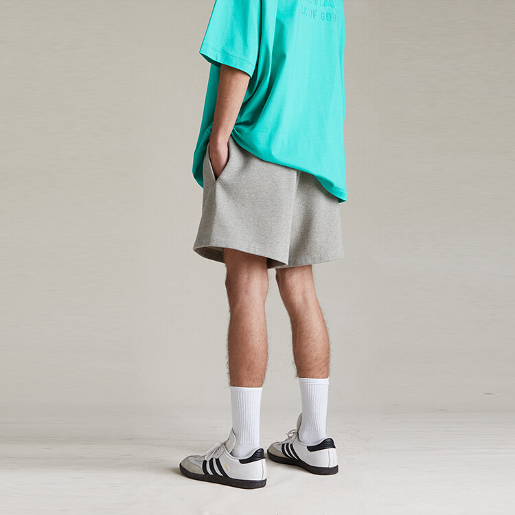 Флисовые шорты для бега Fear Of God Essentials, светло-бежевый
Флисовые шорты для бега Fear Of God Essentials, светло-бежевый