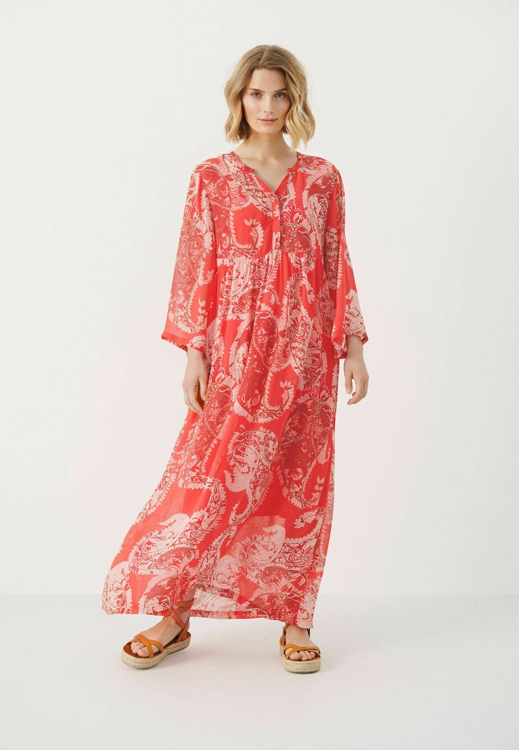 Длинное платье POLONIAPW DR Part Two, красный
Длинное платье POLONIAPW DR Part Two, красный